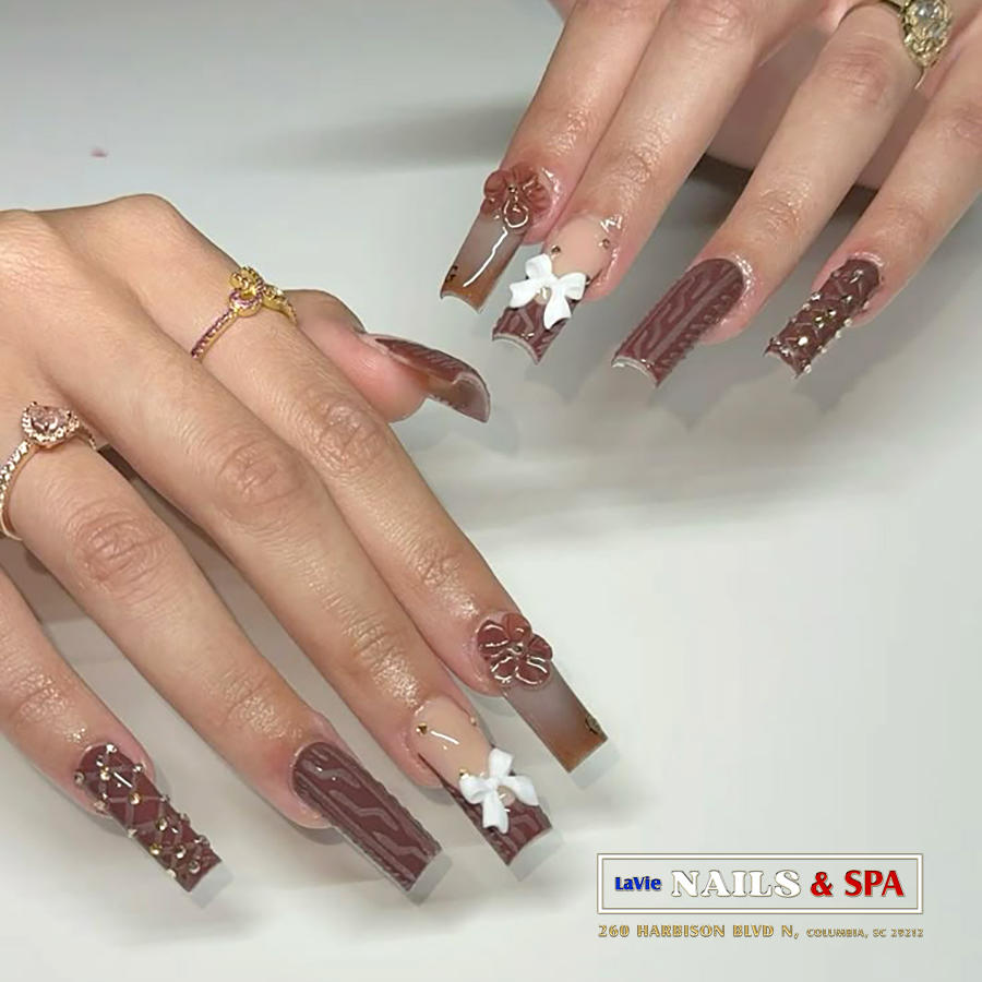 nail design by LaVie Nails and Spa 